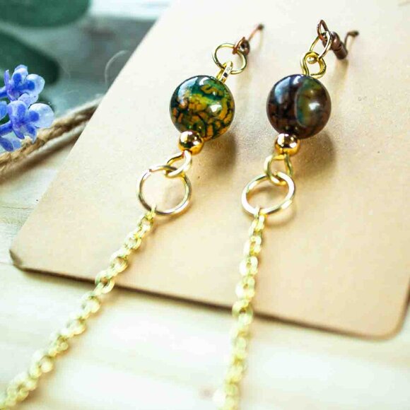 Emerald Green Agate Bead Dangle Earrings with Gold Chain - Picture 4 of 12